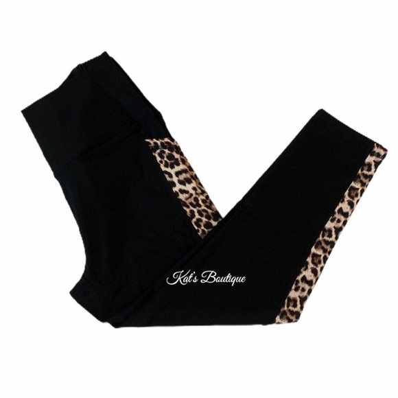 (NWT) Zyia Women’s Leopard Pocket Brilliant Hi-Rise Capri 20" in Black - Picture 15 of 16